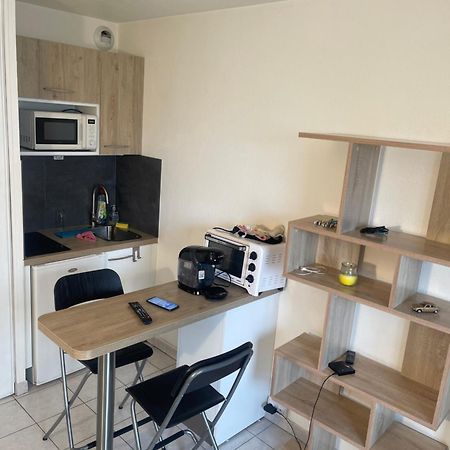Studio Avec Place De Parking A La Timone Marseille Bagian luar foto